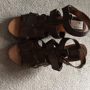 Higgs heels , never worn a.n.a brand size 7.5